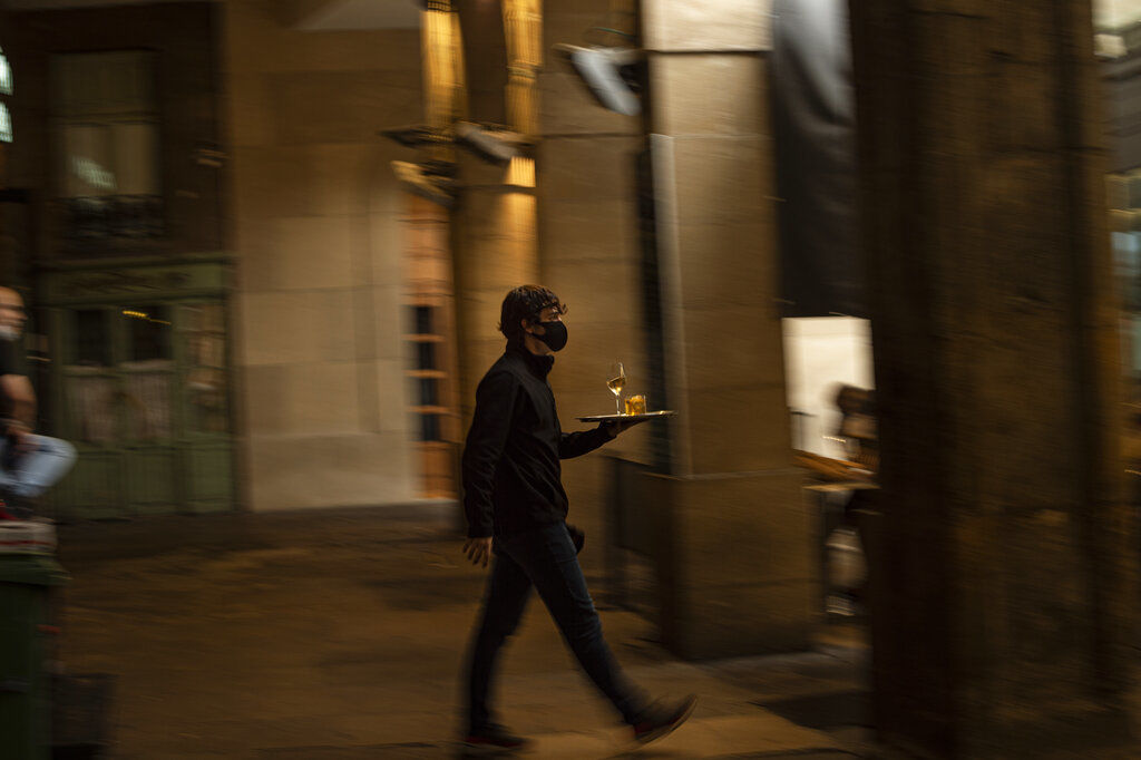 APTOPIX Virus Outbreak Spain Daily Life